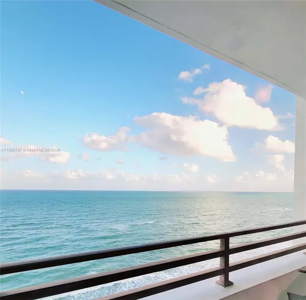 Hollywood, FL 33019,3505 S Ocean Dr #1014