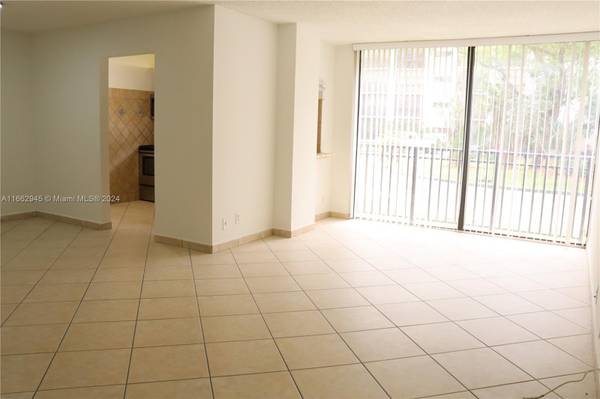 Sunny Isles Beach, FL 33160,16919 N Bay Rd #118