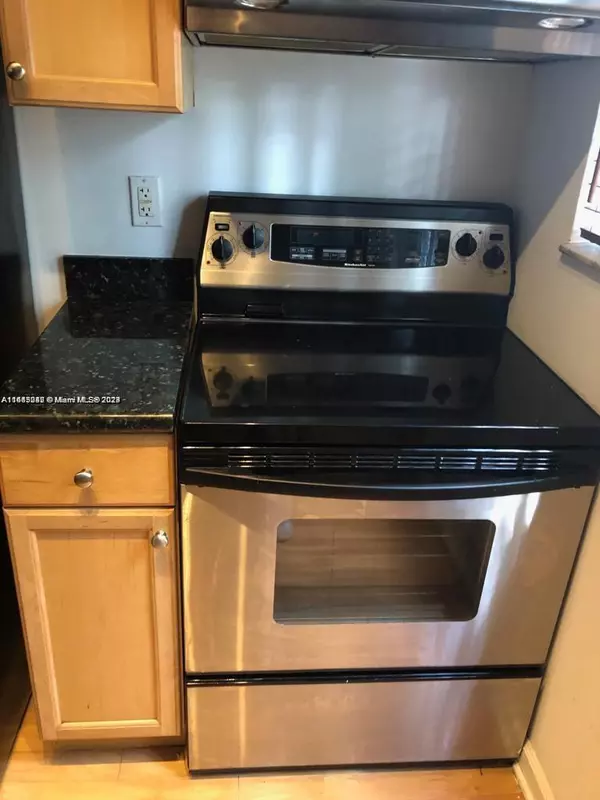 Miami Beach, FL 33139,631 Euclid Ave #1