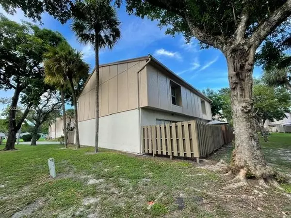 Plantation, FL 33324,8206 NW 9th Ct #1