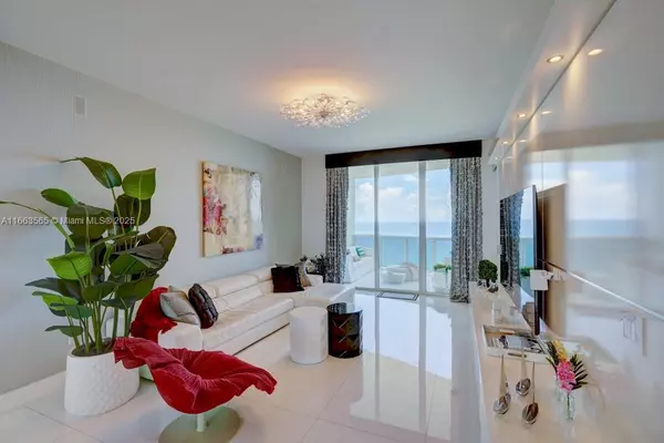 Sunny Isles Beach, FL 33160,16001 Collins Ave #2004 SEASONAL