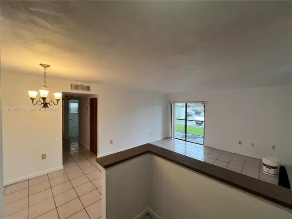 Hialeah, FL 33015,19085 NW 62nd Ave #108