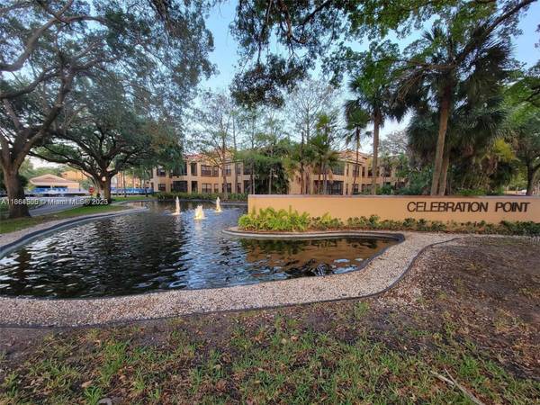 15545 N Miami Lakeway N #103, Miami Lakes, FL 33014