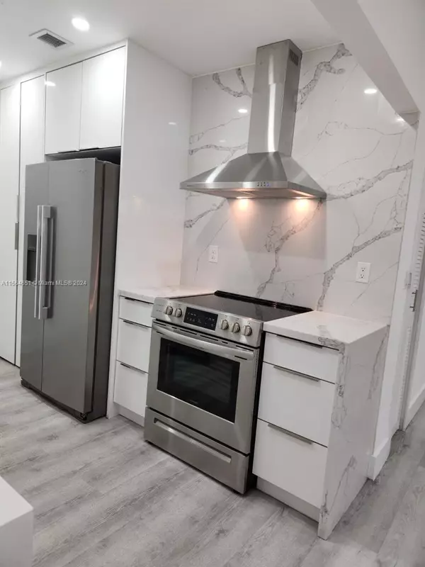 Miami, FL 33161,1269 NE 145th St