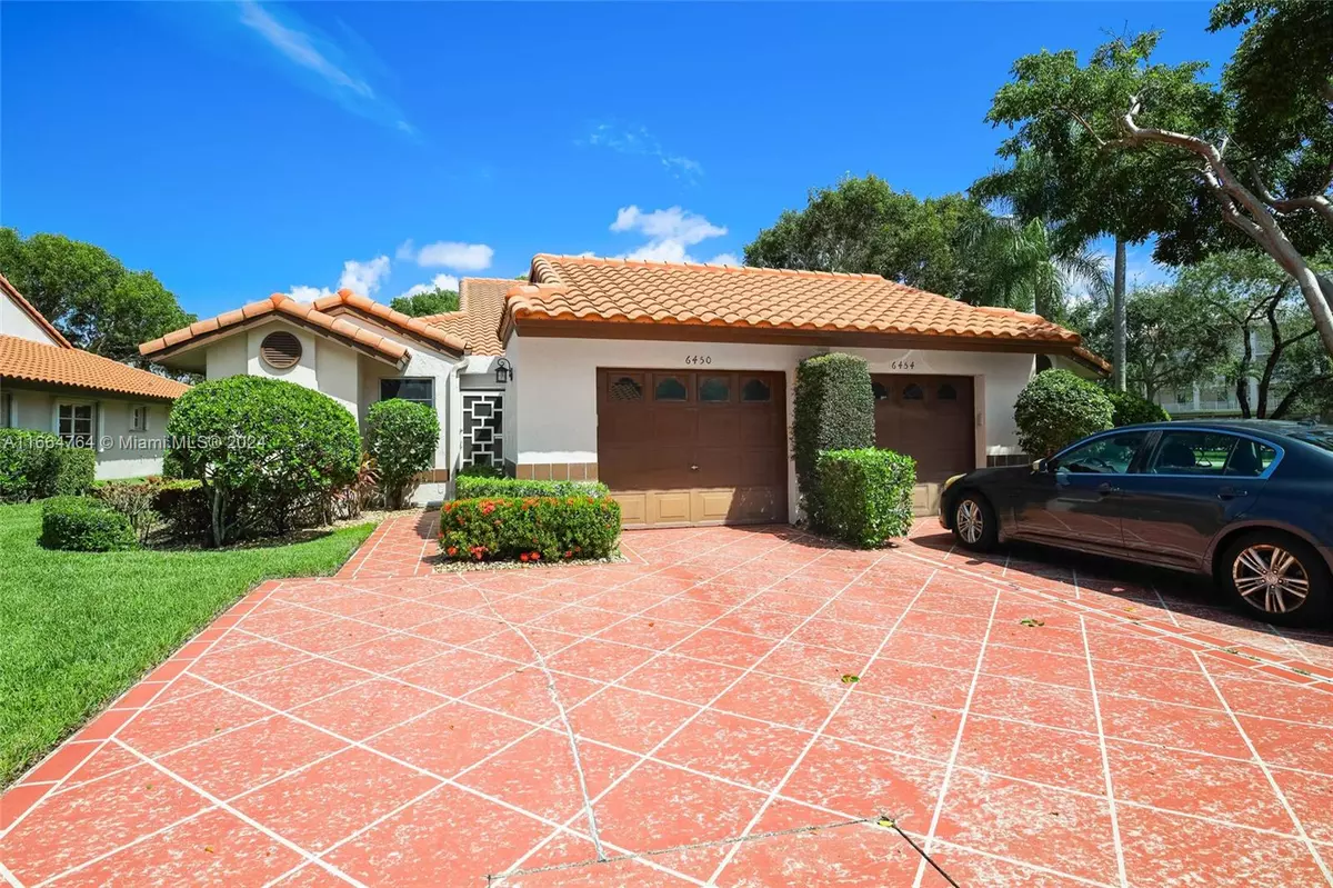 Delray Beach, FL 33484,6450 Pointe Pleasant Cir #None