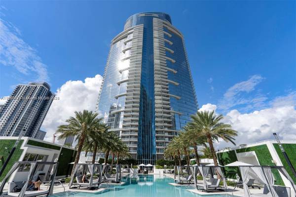 851 NE 1st Ave #3210, Miami, FL 33132