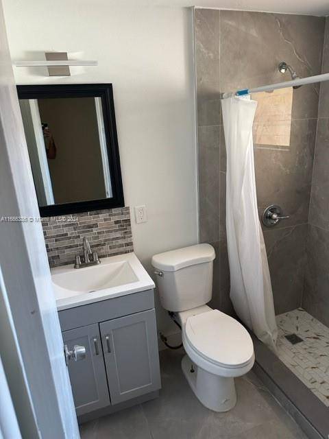 North Miami Beach, FL 33181,13990 NE 20th Ct #3
