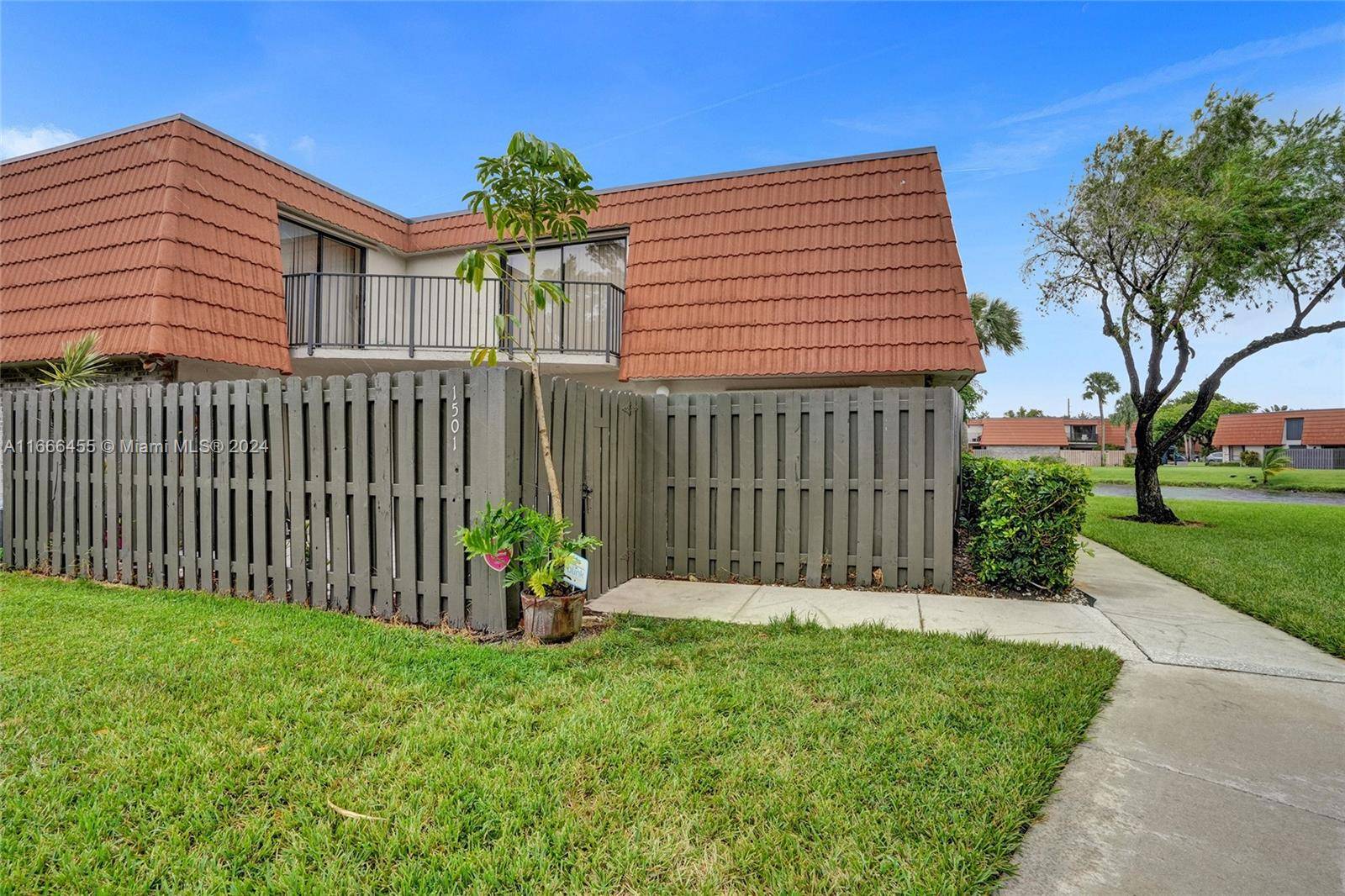 Davie, FL 33324,1501 SW 110th Way