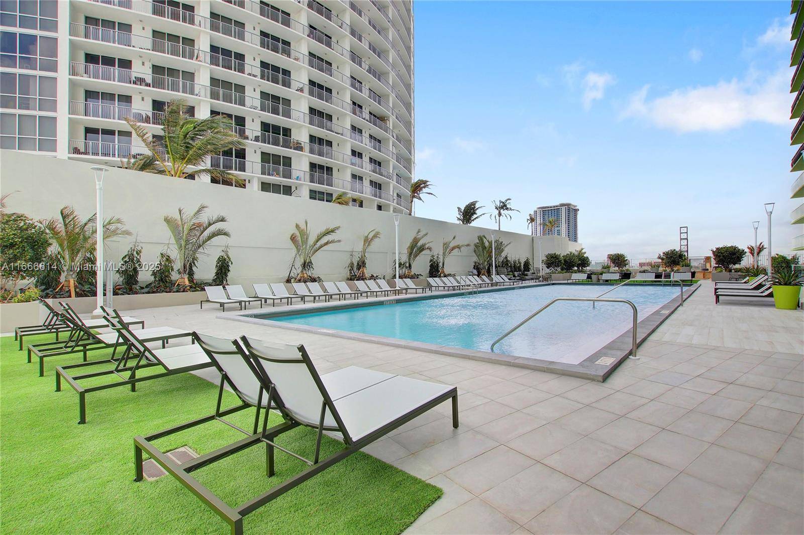Miami, FL 33132,1756 N Bayshore Dr #10I