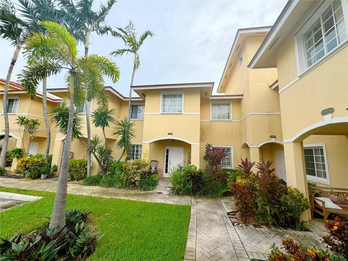 North Miami Beach, FL 33162,2036 NE 167th St #3-132