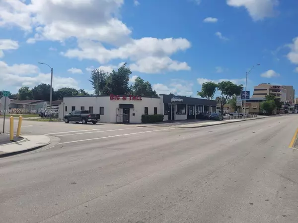 475 Le Jeune Rd, Miami, FL 33126