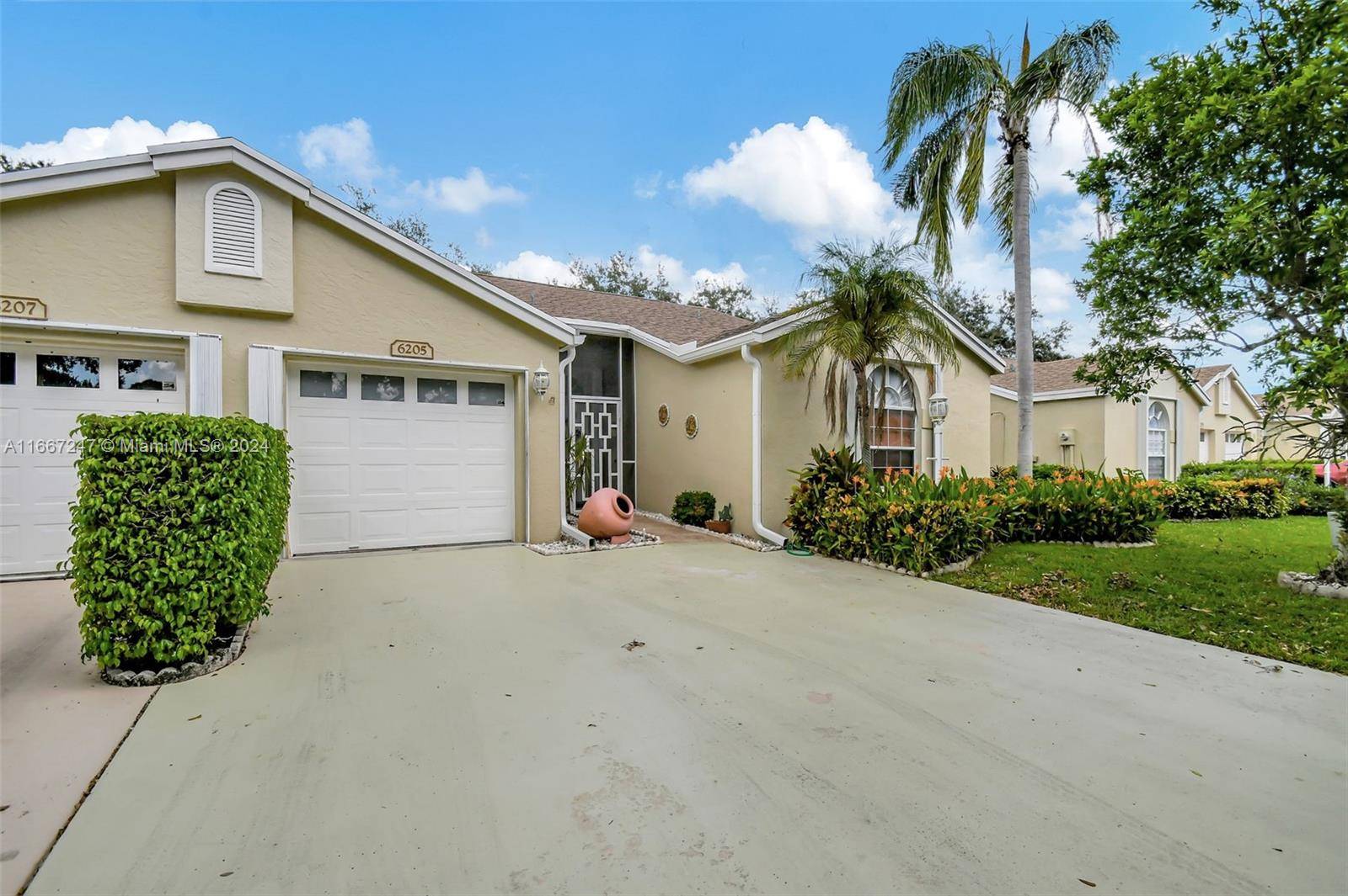 Green Acres, FL 33463,6205 Pond Tree Ct