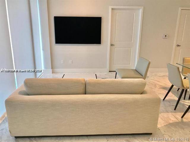 Sunny Isles Beach, FL 33160,400 Sunny Isles Blvd #103