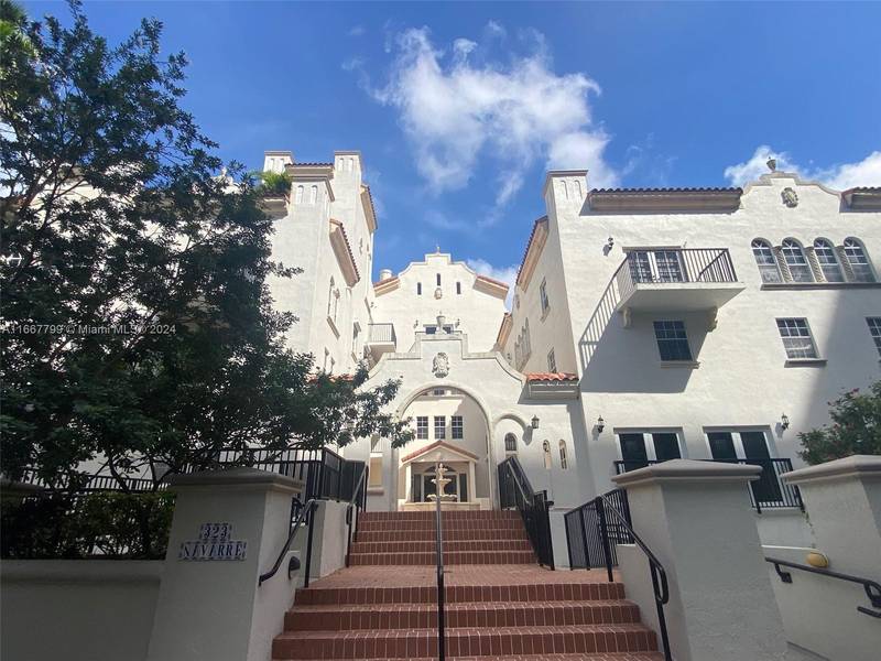 323 Navarre Avenue #404, Coral Gables, FL 33134