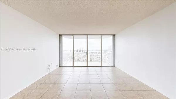 Aventura, FL 33160,18011 Biscayne Blvd #903