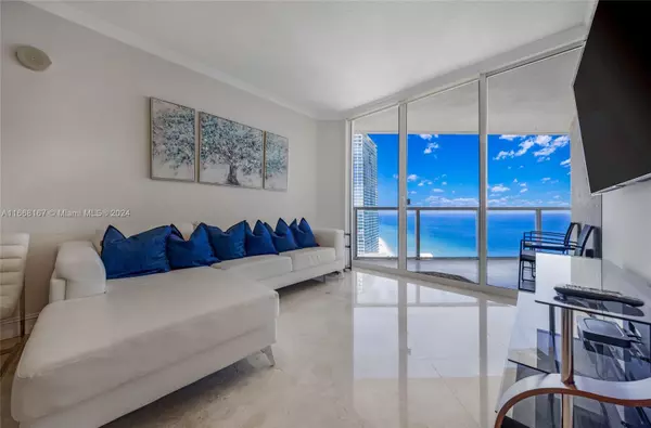 Sunny Isles Beach, FL 33160,16699 Collins Ave #4006