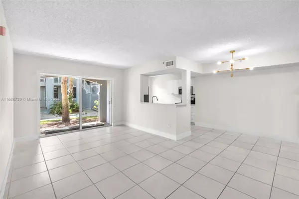 Pembroke Pines, FL 33024,9610 NW 2nd St #8-102