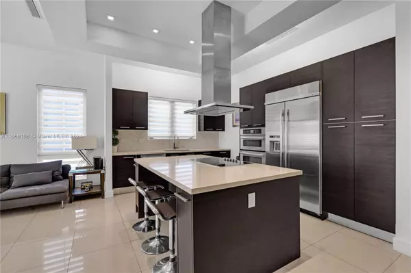 Doral, FL 33122,8280 NW 34th St