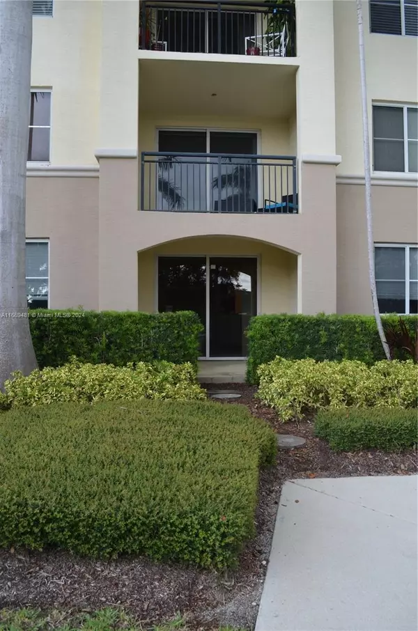 Boynton Beach, FL 33426,3104 Renaissance Way #104