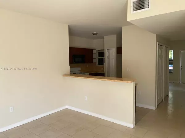 Florida City, FL 33034,631 SW 7th St #-