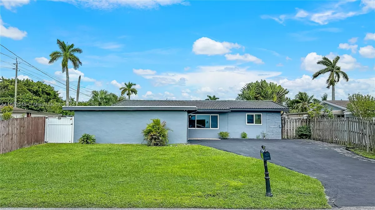 Davie, FL 33314,5741 SW 56th St