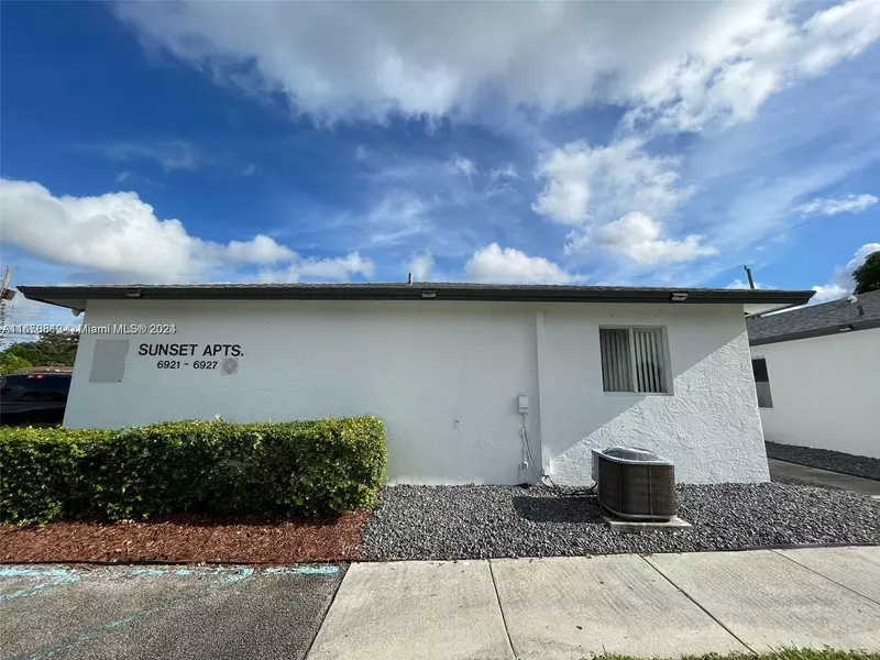 6921 Pembroke Rd #6921, Pembroke Pines, FL 33023
