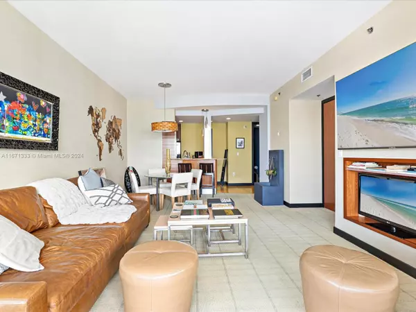 Miami, FL 33131,1395 Brickell Ave #3214
