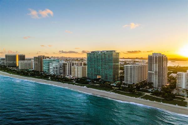 Bal Harbour, FL 33154,10203 Collins Ave #1403