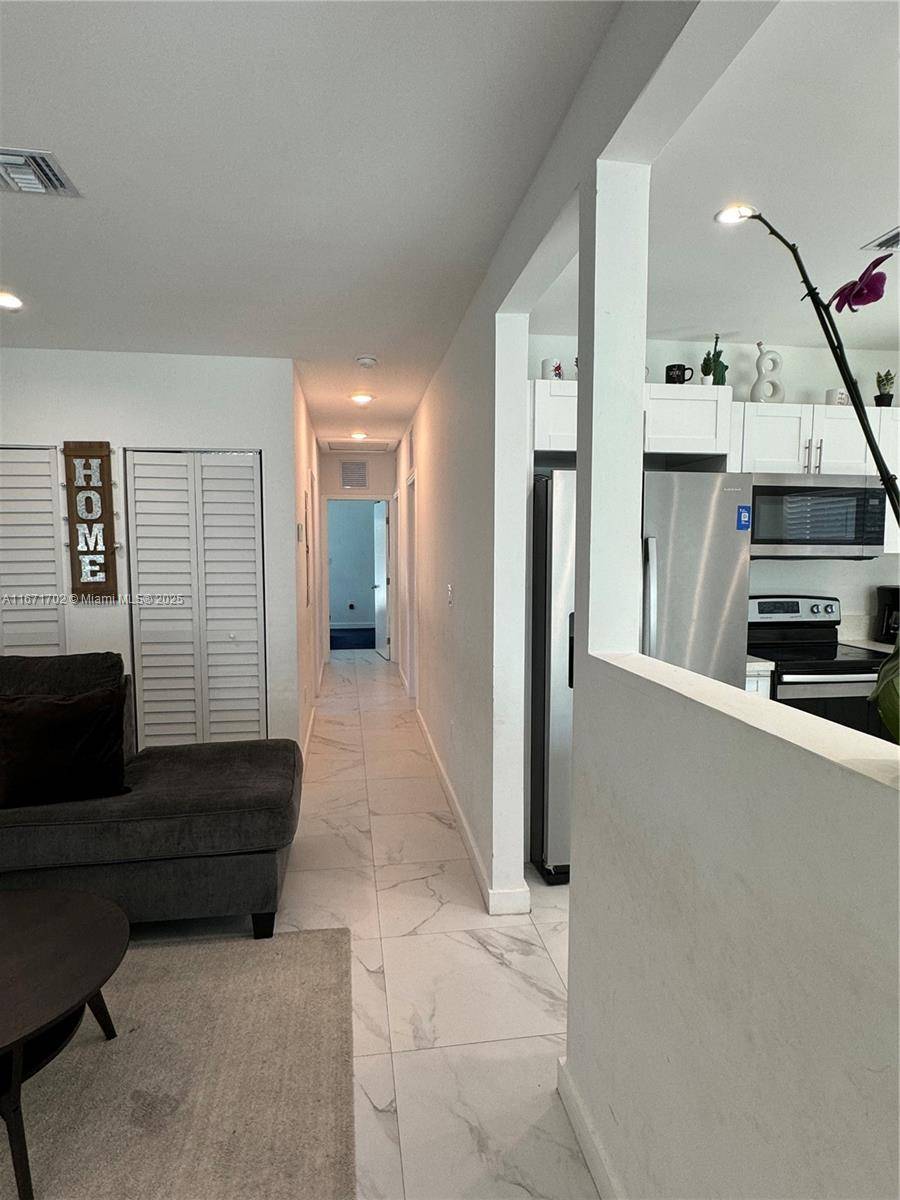 North Miami Beach, FL 33162,1829 NE 176th St