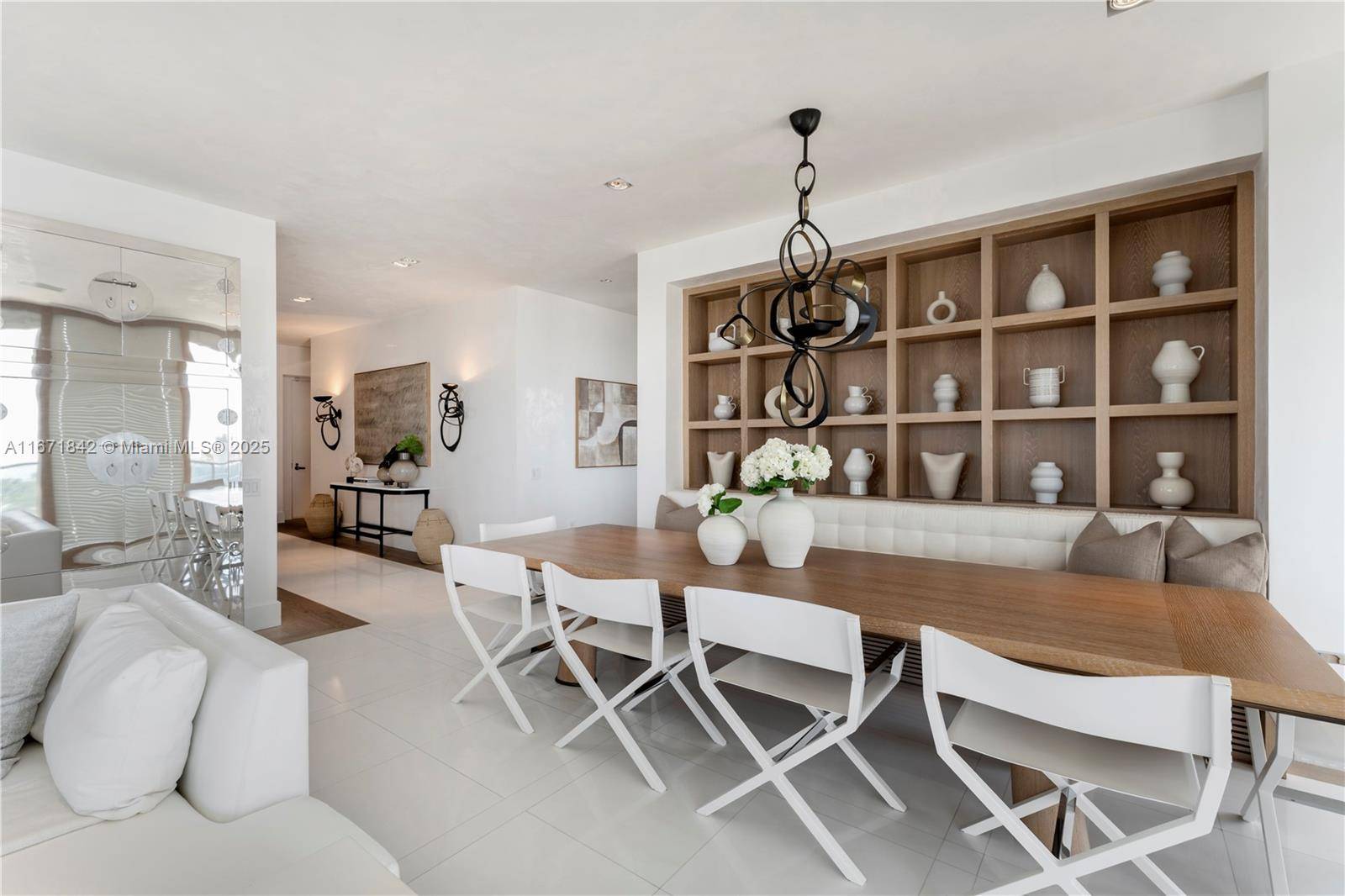 Miami Beach, FL 33139,800 S Pointe Dr #901