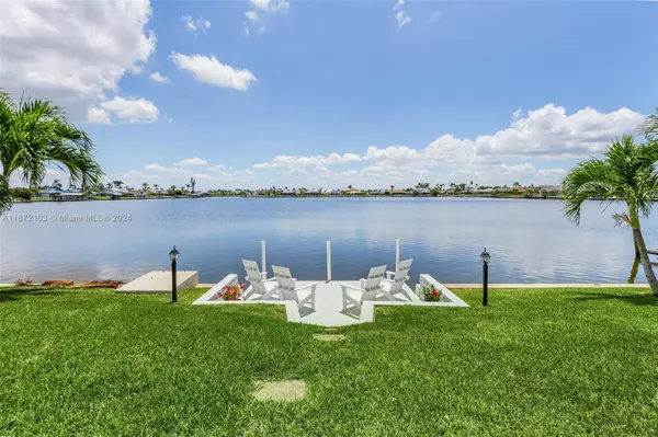 Other City - In The State Of Florida, FL 33914,5015 Skyline Blvd