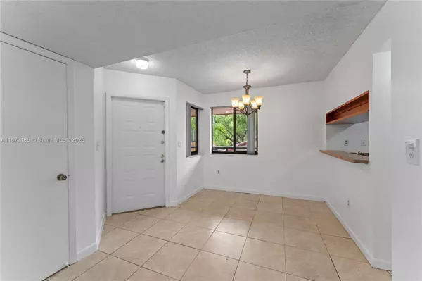 15405 N Miami Lakeway N #306-1, Miami Lakes, FL 33014