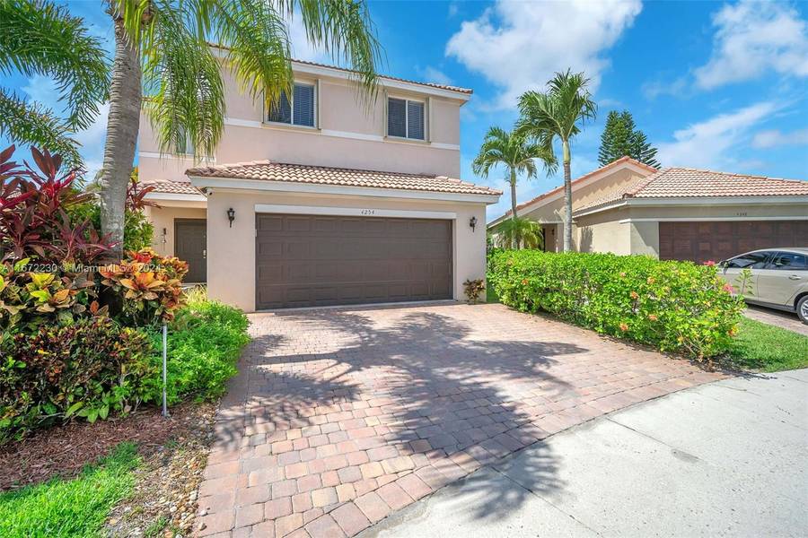 4254 Magnolia Ridge Dr, Weston, FL 33331