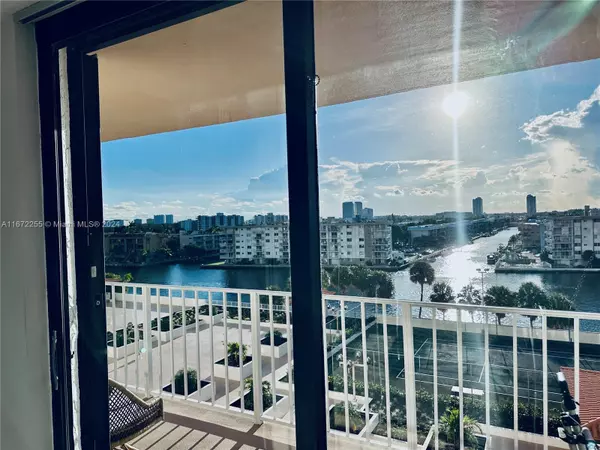 Sunny Isles Beach, FL 33160,290 174th St #708