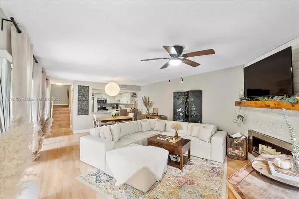 597 NW 98th Ave #597,  Plantation,  FL 33324