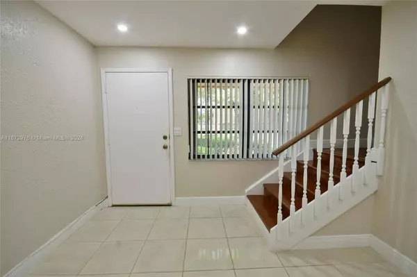 Miami, FL 33175,1691 SW 122nd Ct #G-102