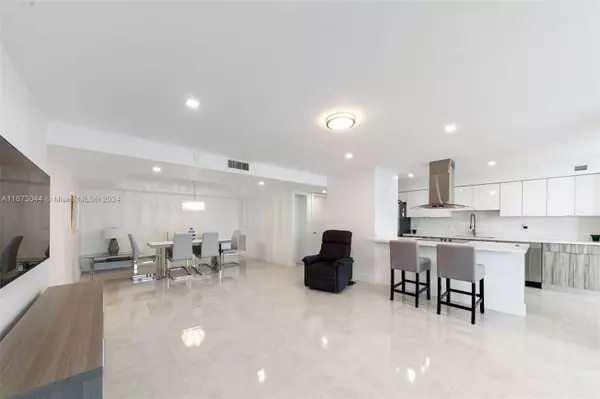 Hollywood, FL 33019,2751 S Ocean Dr #1802S