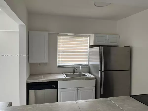 North Miami Beach, FL 33160,16508 NE 26th Ave #205