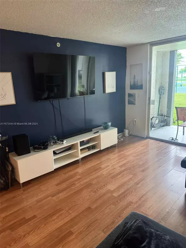 4580 NW 107th Ave #104-13, Doral, FL 33178