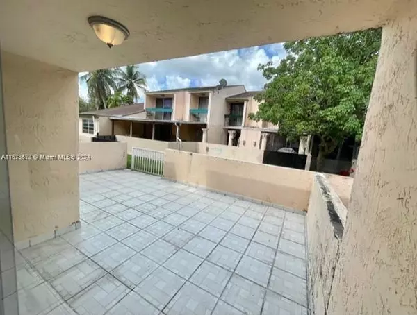 Miami, FL 33172,9173 Fontainebleau Blvd #3