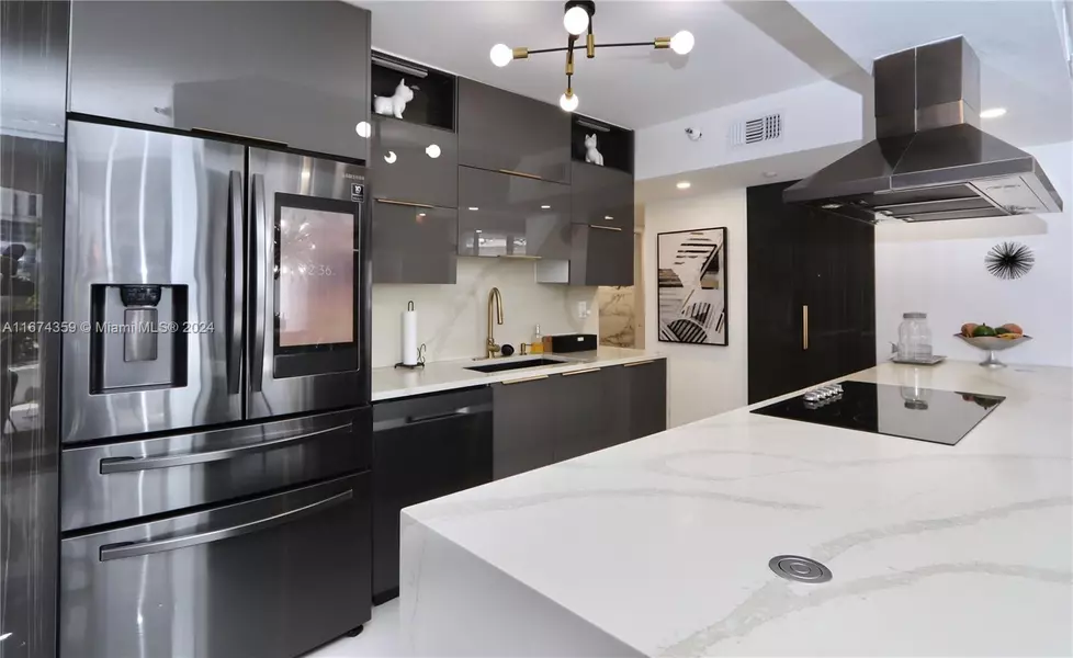 19195 NE 36 Court #205, Aventura, FL 33180