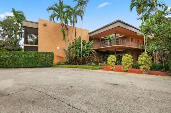 8851 N New River Canal Rd #12E, Plantation, FL 33324