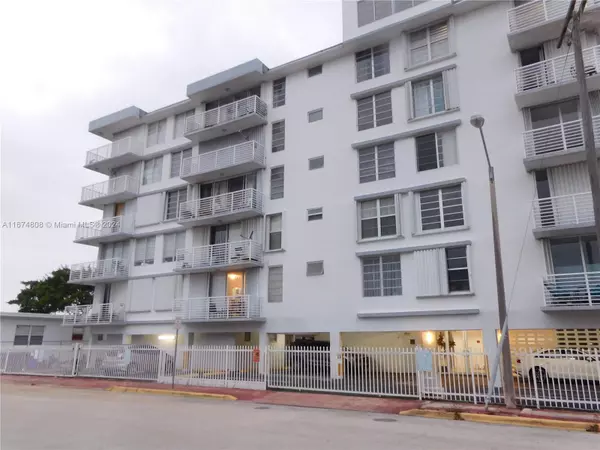 7800 Carlyle Ave #5C, Miami Beach, FL 33141