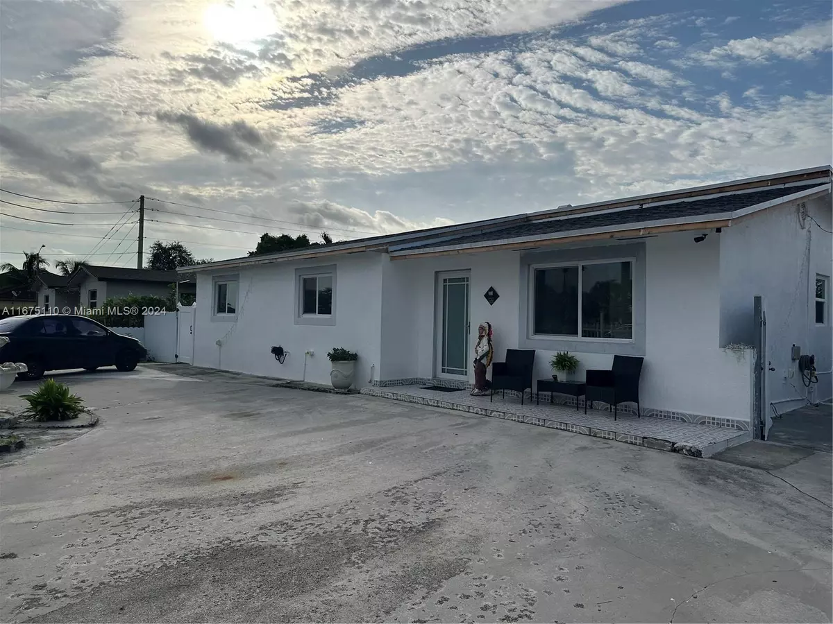 Homestead, FL 33033,14310 SW 288th St