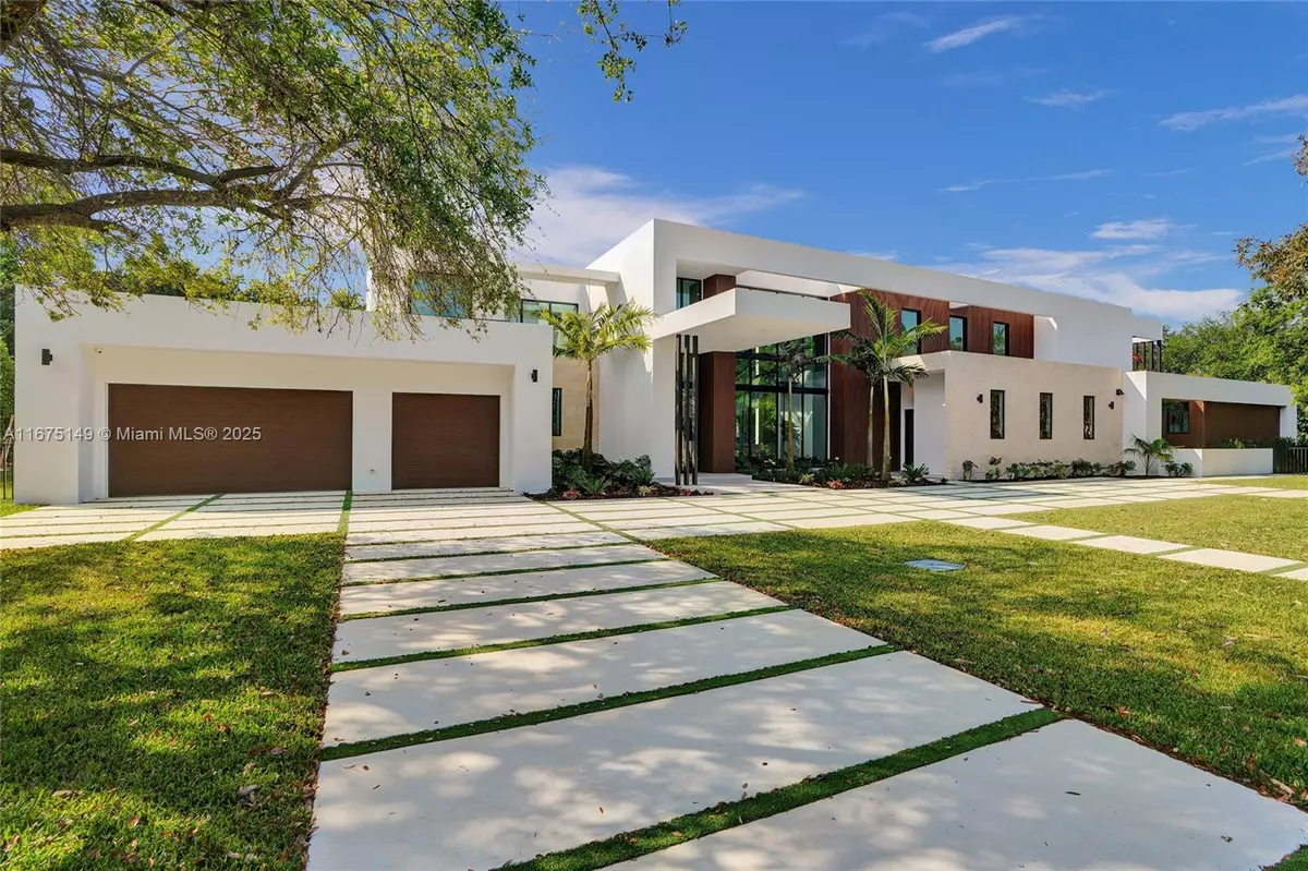 Pinecrest, FL 33156,6350 SW 112th St