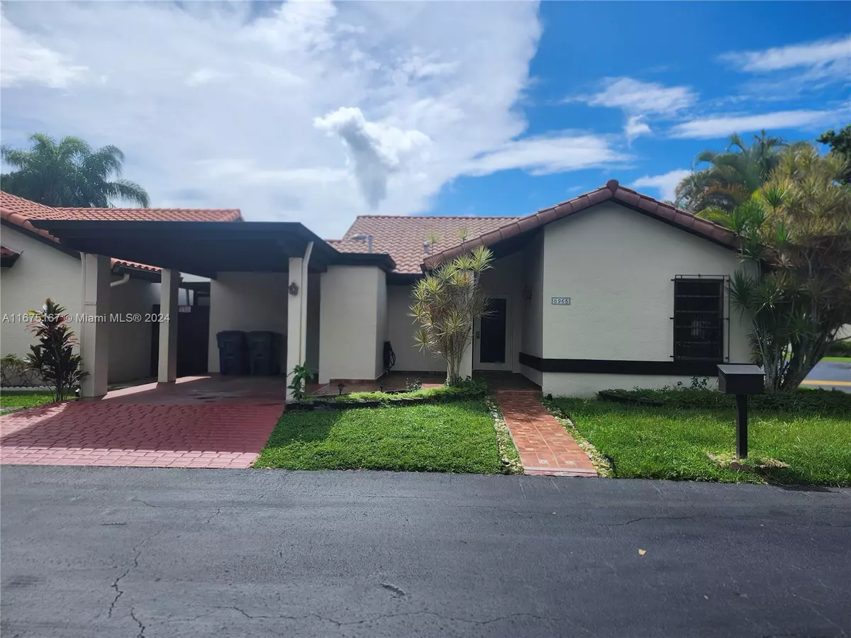 Miami, FL 33176,8965 SW 112th Pl
