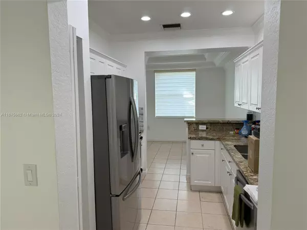 Pembroke Pines, FL 33028,650 NW 170th Ter #650