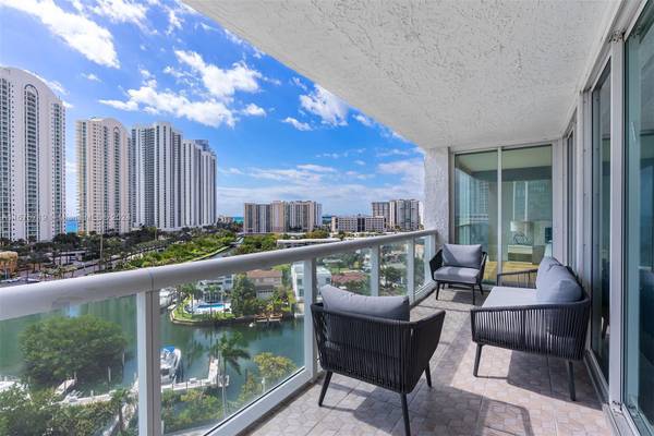 Sunny Isles Beach, FL 33160,16400 Collins Ave #1042