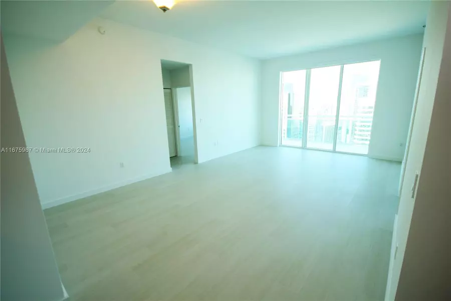 950 BRICKELL BAY DRIVE #4404, Miami, FL 33131