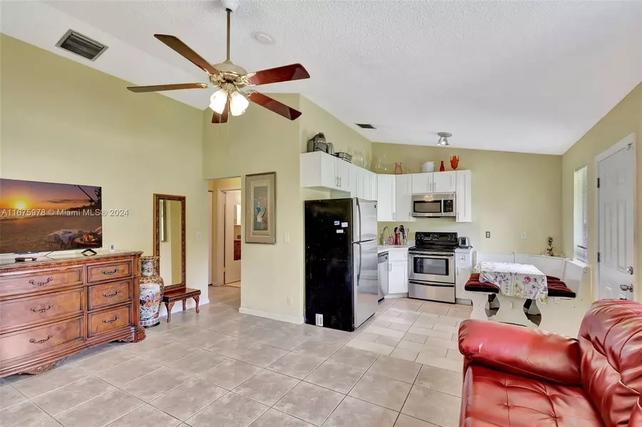 1890 Windsor Dr #1890, North Palm Beach, FL 33408
